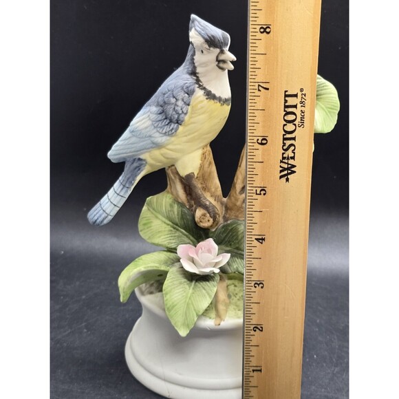 Royal Crown PORCELAIN BLUE JAY On Tree Branch MUSIC BOX Works Great 8" - Picture 2 of 15